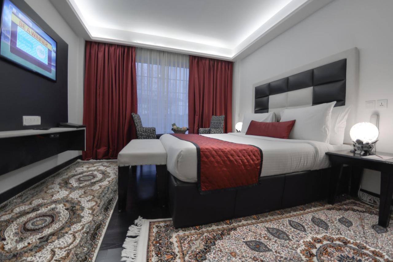 Hotel Rose Petal Srinagar Εξωτερικό φωτογραφία