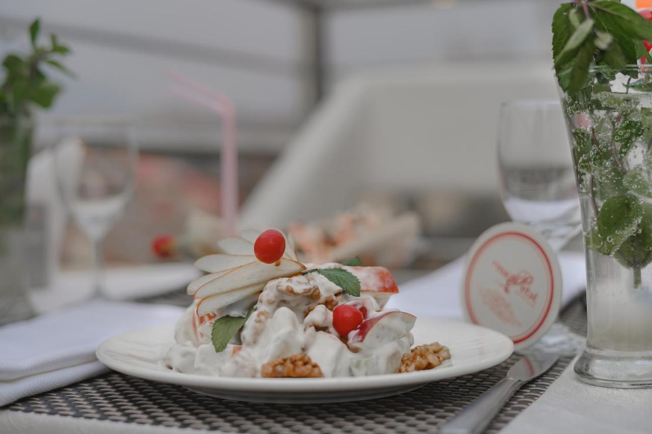 Hotel Rose Petal Srinagar Εξωτερικό φωτογραφία