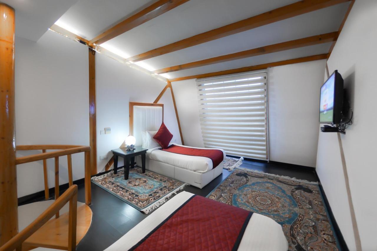 Hotel Rose Petal Srinagar Εξωτερικό φωτογραφία