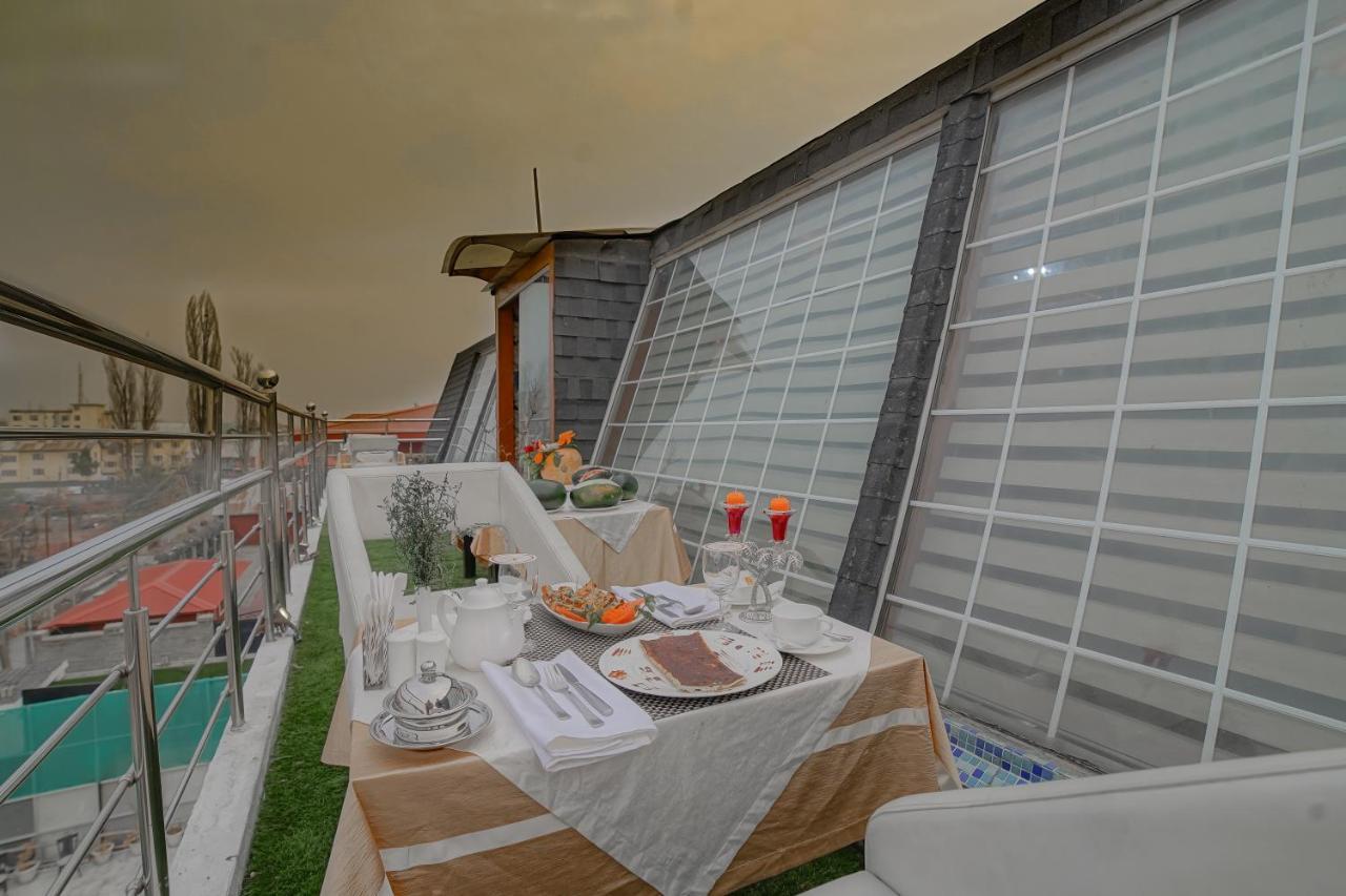 Hotel Rose Petal Srinagar Εξωτερικό φωτογραφία